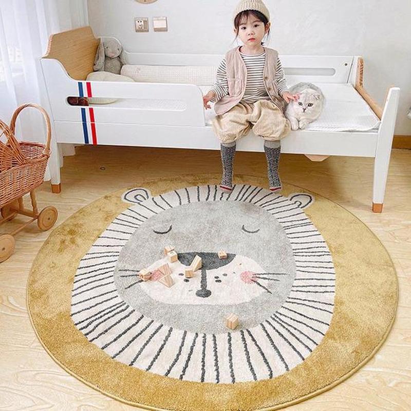 Cartoon Anime Lion Round Carpet Fun & Playful Machine-Woven Rug for the Home