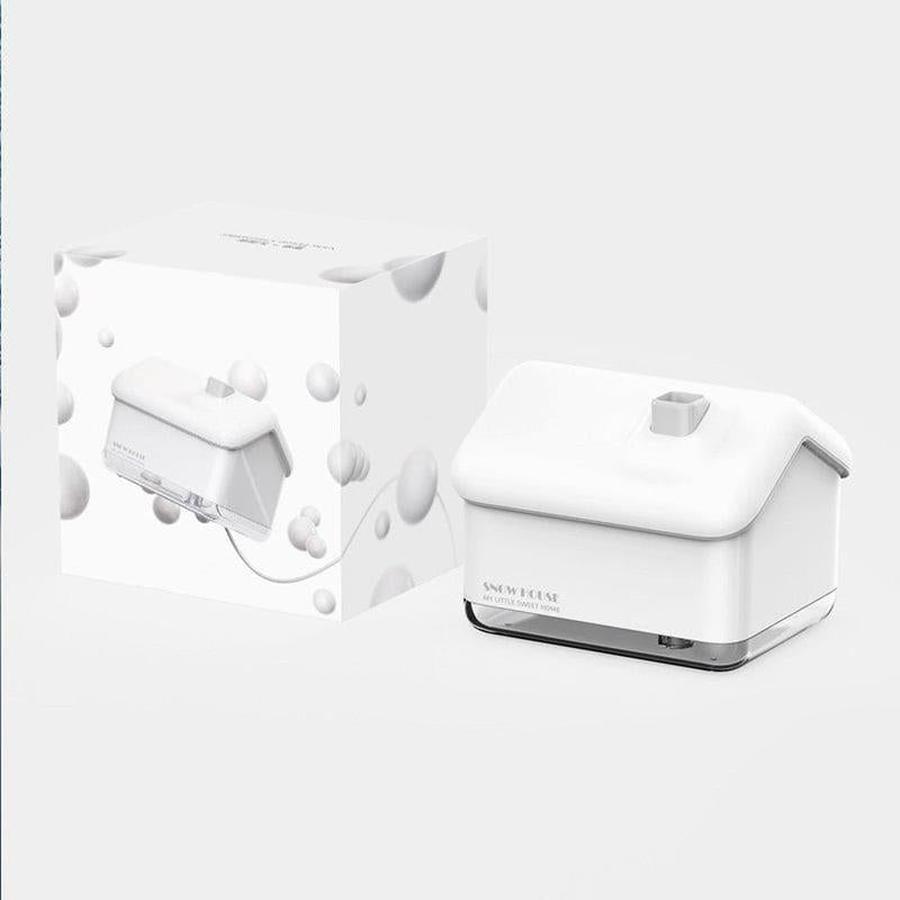 Compact 300ML Igloo Humidifier with USB power, nano mist, and auto shut-off. Quiet, portable, and perfect for bedrooms, offices, or travel use