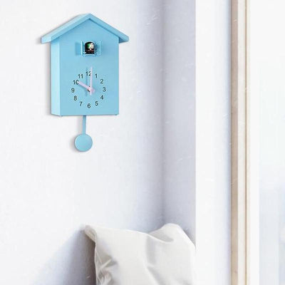 House-Shaped Quartz Wall Clock 3Inch Decorative Timepiece in White, Green, or Blue