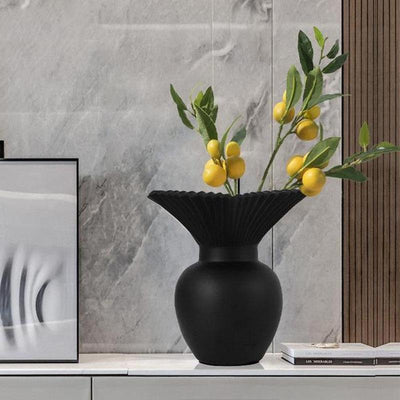 ModernMuse Resin Vase