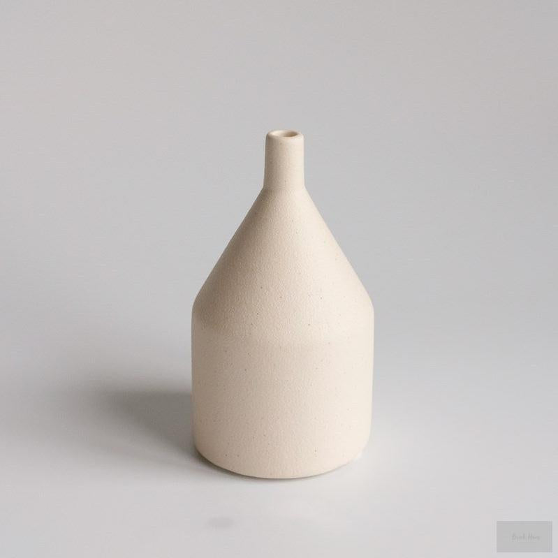 North European style ceramic vase - Brick Hues