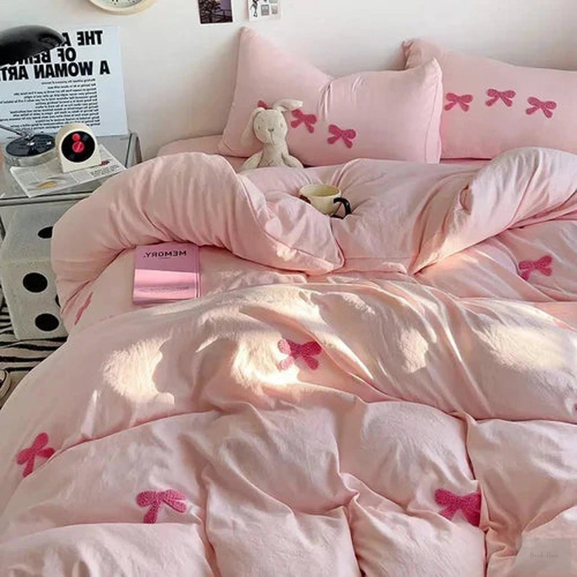 Pink 3D Embroidered Bow Quilt