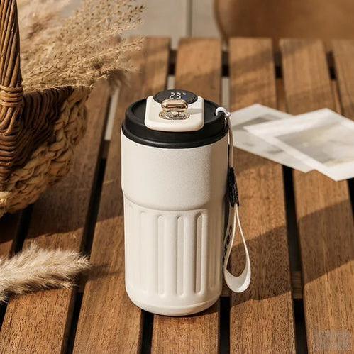 Smart Travel Coffee Mug with temperature display